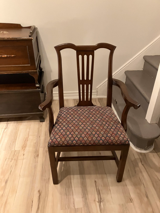Wooden armchairs - $25 each in Chairs & Recliners in City of Toronto - Image 2