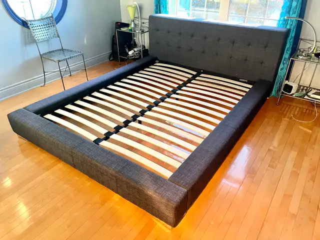 base de lit in Beds & Mattresses in Longueuil / South Shore - Image 2