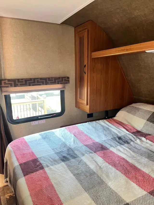 For sale! Site B139 - 2016 Starcraft - AR-ONE MAXX  26BHS in Travel Trailers & Campers in Owen Sound - Image 7