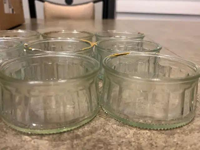 Small glass jars for desserts or arts and crafts628632623038751216