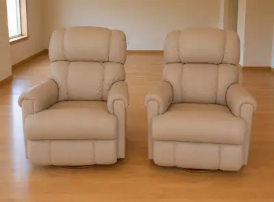 La-Z-Boy Pinnacle Swivel Gliding Recliners, View more