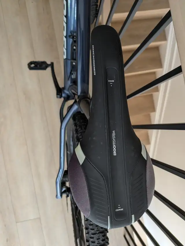 LIKE NEW 29" Decathlon Rockrider XC 100 Mountain Bike - Size S in Mountain in Ottawa - Image 11