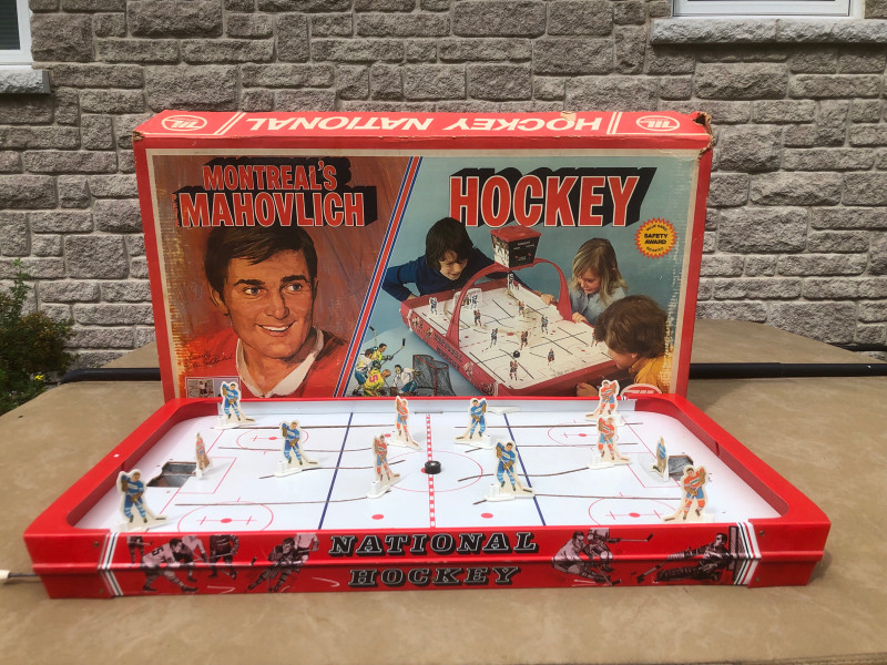 Vintage Peter Mahovlich table rod hockey game 1972 Munro NHL Toys