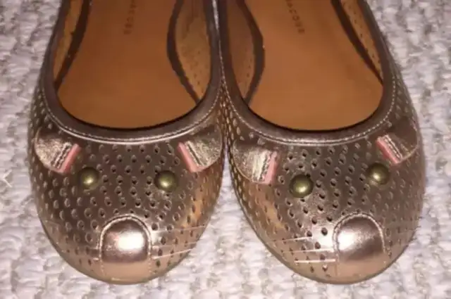 HIGH END DESIGNER SIZE : 36 ( NARROW FEET)  Marc Jacobs Mouse fl in Women's - Shoes in Calgary - Image 3