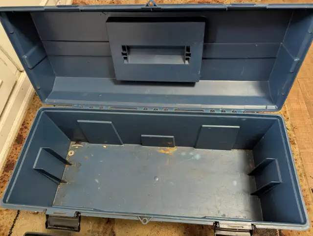 Large Plastic Blue Tool Box523497105282181122