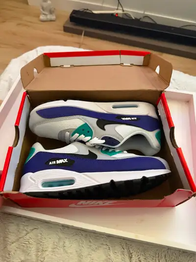 Brand new Nike Airmax 90, View more