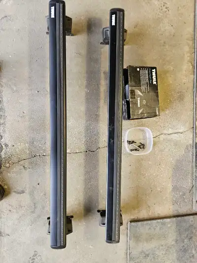 2022 Jeep Grand Cherokee Thule Roof Rack Rails, View more