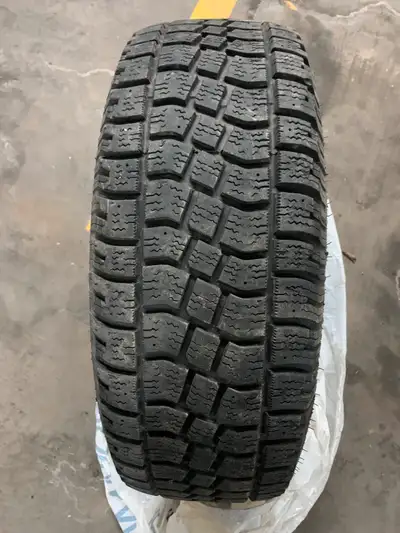 4 AVALANCHE XTREME WINTER TIRES ON RIMS 235/65R17 M&S. 5x114.3 In excellent condition with great han...