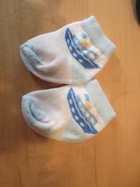 Chaussettes bébés 0- 3 mois avec voiliers (V10)