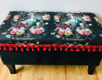 Un Pouf banc relooking meubles motif Marie Antoinette 32”x16”x28