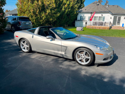 2005 Corvette Coupe- Low KMS- Immaculate condition
