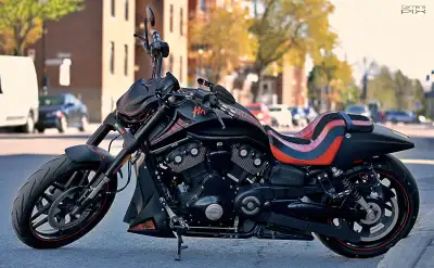 This powerful, performance-oriented Harley-Davidson V-Rod 1250cc motorcycle is in excellent conditio...