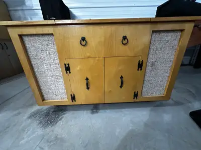 “Vintage stereo console with Garrard turntable – works”, View more