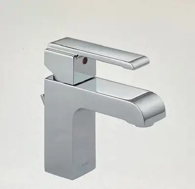 Delta single handle faucet, chrome finishing. Brand new in box Retails: $315 Asking: $125