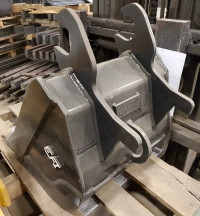 20 Series EFI 16" Dig Bucket Excavator Attachment w/ EFI Lugging