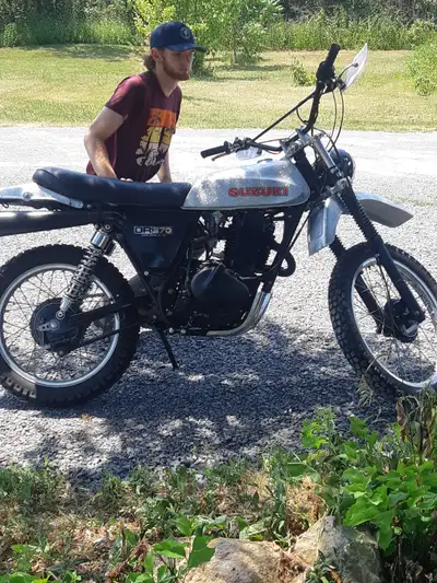 Vintage 78' Suzuki dr370 Total rebuild. The frame and most metal parts were sandblasted and painted...