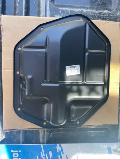 Nissan oil pan and quality gasket. Parts number in pictures verify if it fits. Fits Versa, Sentra, c...