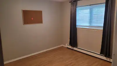 SHORT WALK TO CONESTOGA COLLEGE-STUDENT ROOMS FOR RENT