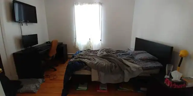 Près Cégep Ste-Foy, Garneau et Université pour étudiant(e) seule