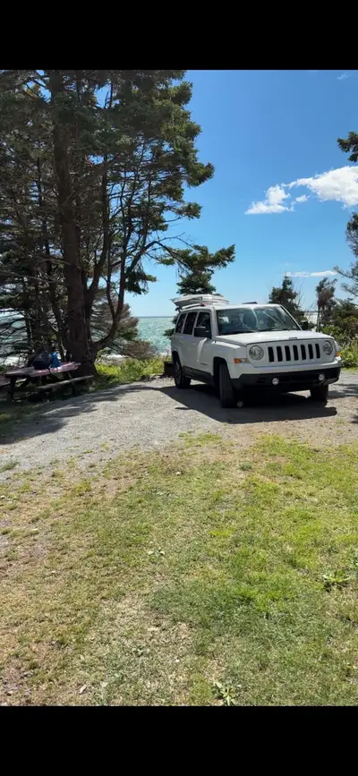200k kms MVI until October 2026 Brand new all season tires (bought this year) Leather seats (fronts...