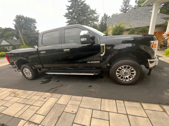 2020 Ford F 250 Super Duty, 6.7 turbo diesel, Lariat chrome pkg. in Cars & Trucks in Hamilton - Image 4