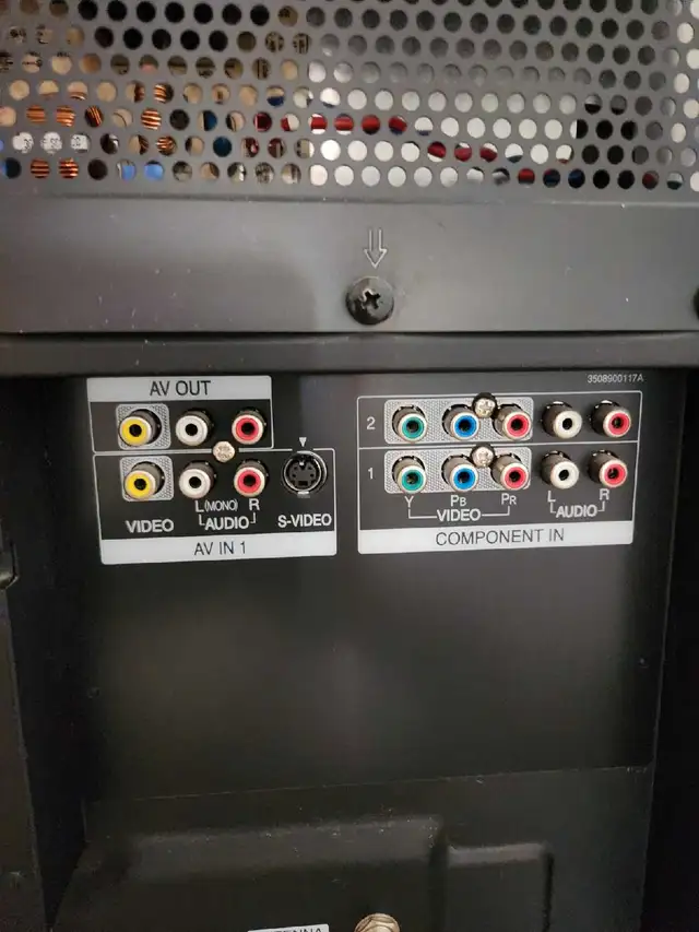 LG 42" HDMI  TV with remote in TVs in Ottawa - Image 3