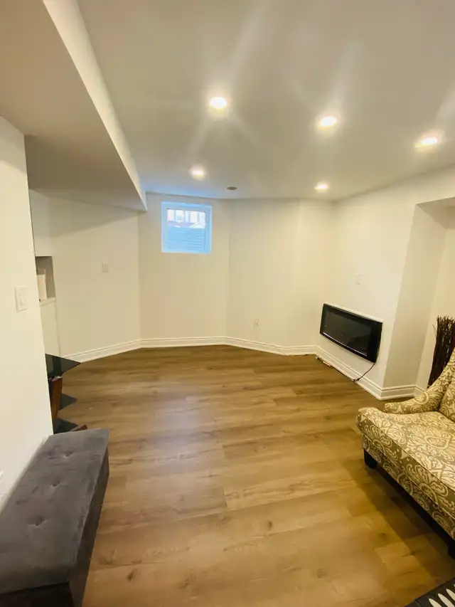 2 bedroom , One bathroom and one kitchen Basement in Milton in Long Term Rentals in Oakville / Halton Region - Image 11
