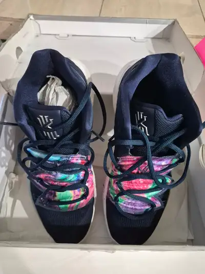 Nike Kyrie 5 - [Size 9] - Lightly Worn (Great Traction), View more