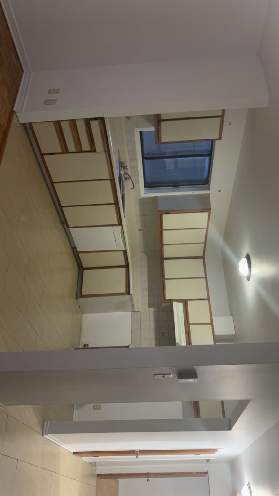 Spatieux 4 1/2 à louer — photo 3