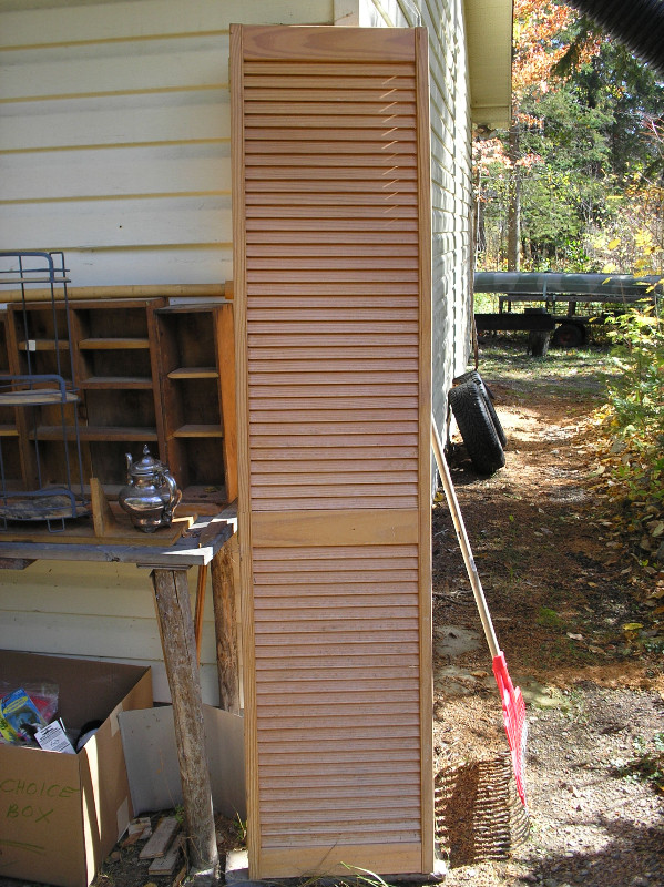 Mini Wood Barn Door, Bi - Fold Door in Windows, Doors & Trim in Renfrew - Image 2