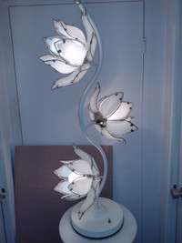 Vintage Tulip Lamp - 3 lights
