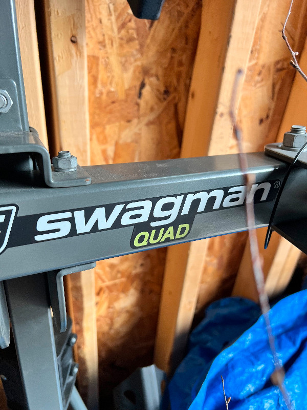Swagman QUAD 2+2 hitch mounted platform bike rack dans Autre  à Ouest de l’Île - Image 3
