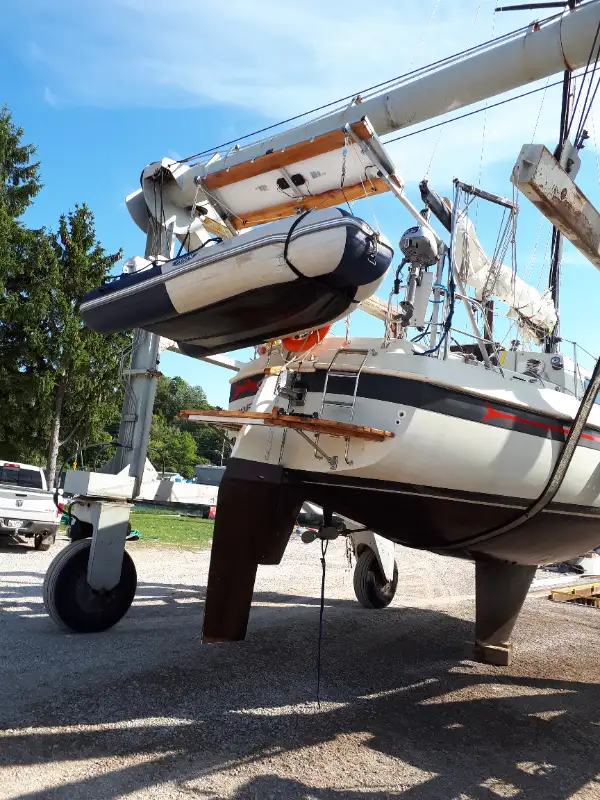 10.5M PILOT HOUSE TANZER SAIL BOAT in Sailboats in Owen Sound - Image 10