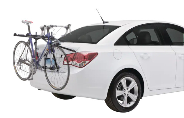 Trunk-Mounted Bicycle Rack in Other in Barrie - Image 3