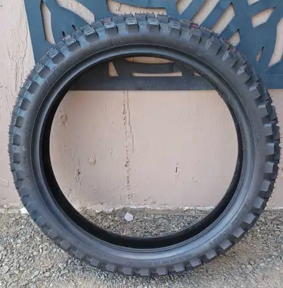 A tubeless dual/adventure front tire, it has deeper tread than most adventure tires. Superb off-road...