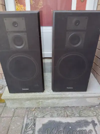 VINTAGE TECHNICS 3-WAY STEREO SPEAKERS, View more
