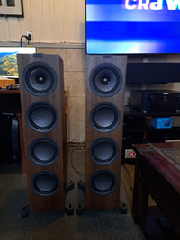 Kef Q750 Floorstanding Loudspeaker Walnut. $430