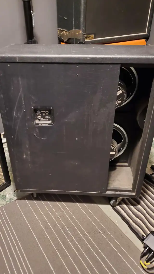 Mesa Road King oversized cab in Amps & Pedals in London - Image 4