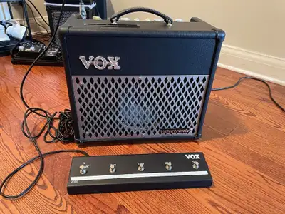 Vox Valvetronix VT15 and Vox VFS5 5 Button Footswitch, View more