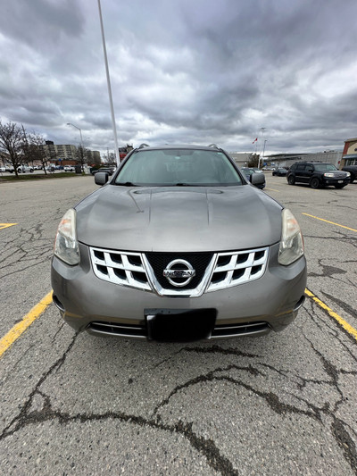 2011 Nissan Rogue S 4DR 124,000KM -Sold Safety Certified.