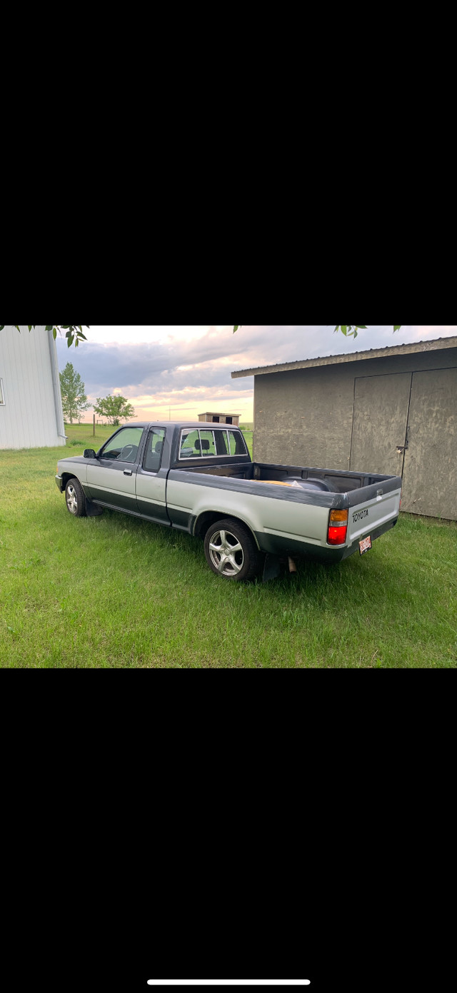 Toyota Pick up in Cars & Trucks in Calgary - Image 3