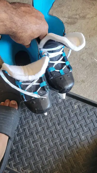 Bauer Kids Ice Skates, View more