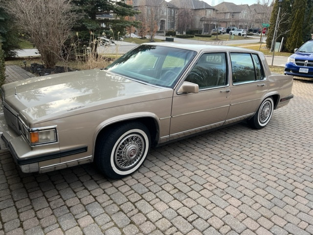 1985 Cadillac in Classic Cars in City of Toronto - Image 2