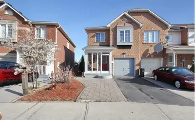 1 bedroom WALKOUT Basement with 1 Parking available for rent. Walking distance from Humber College,...