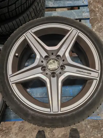 Mercedes Benz CLA 45 OEM winter wheels that was on my 2022 CLA 45. This was my secondary vehicle the...
