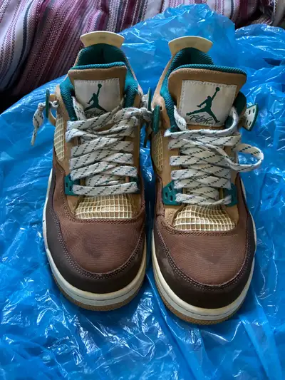 Jordan 4 Retro SE size 7y, View more
