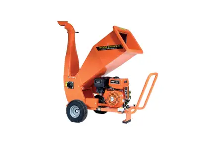 DÉCHIQUETEUSE À BOIS DUCAR / WOOD CHIPPER, View more