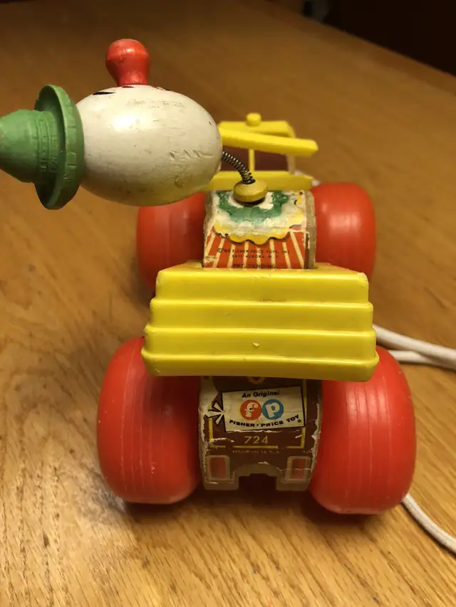 Vintage Fisher Price Jolly Jalopy Pull Toy (#724) in Toys & Games in Kitchener / Waterloo - Image 5