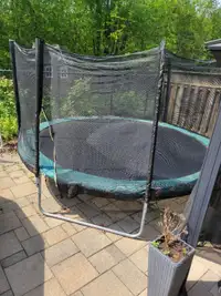 12 ft trampolin