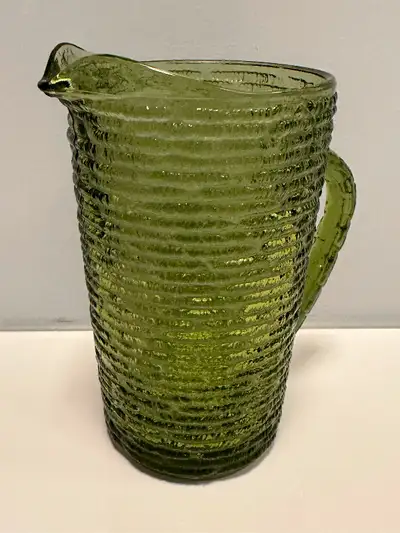PETIT PICHET EN VERRE RÉTRO VINTAGE MID CENTURY TRANSPARENT VERT, View more